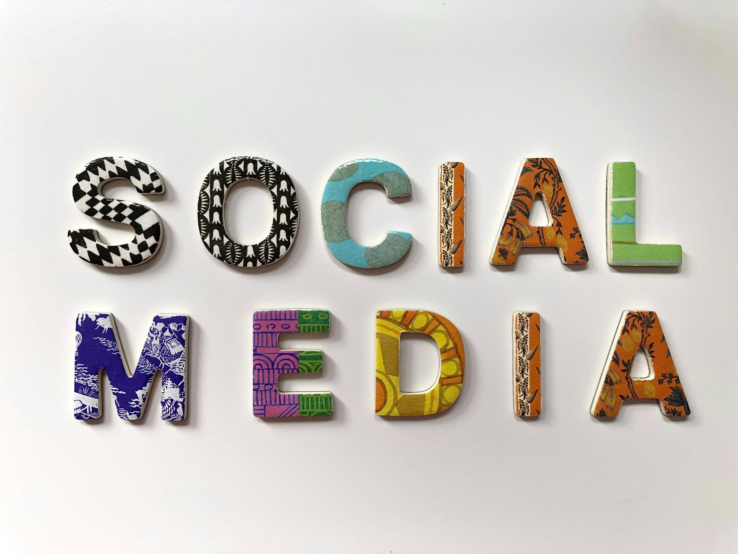 How To Build A Powerful Brand Identity